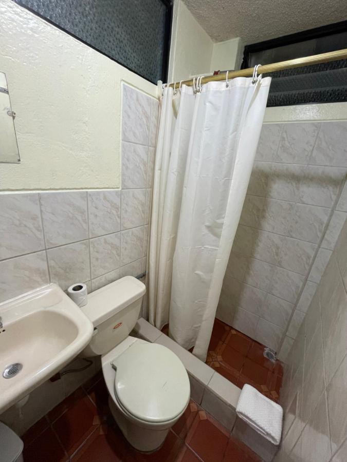 Comfort City Apartment 2 Bedroom 2 Bathroom Banos  Luaran gambar